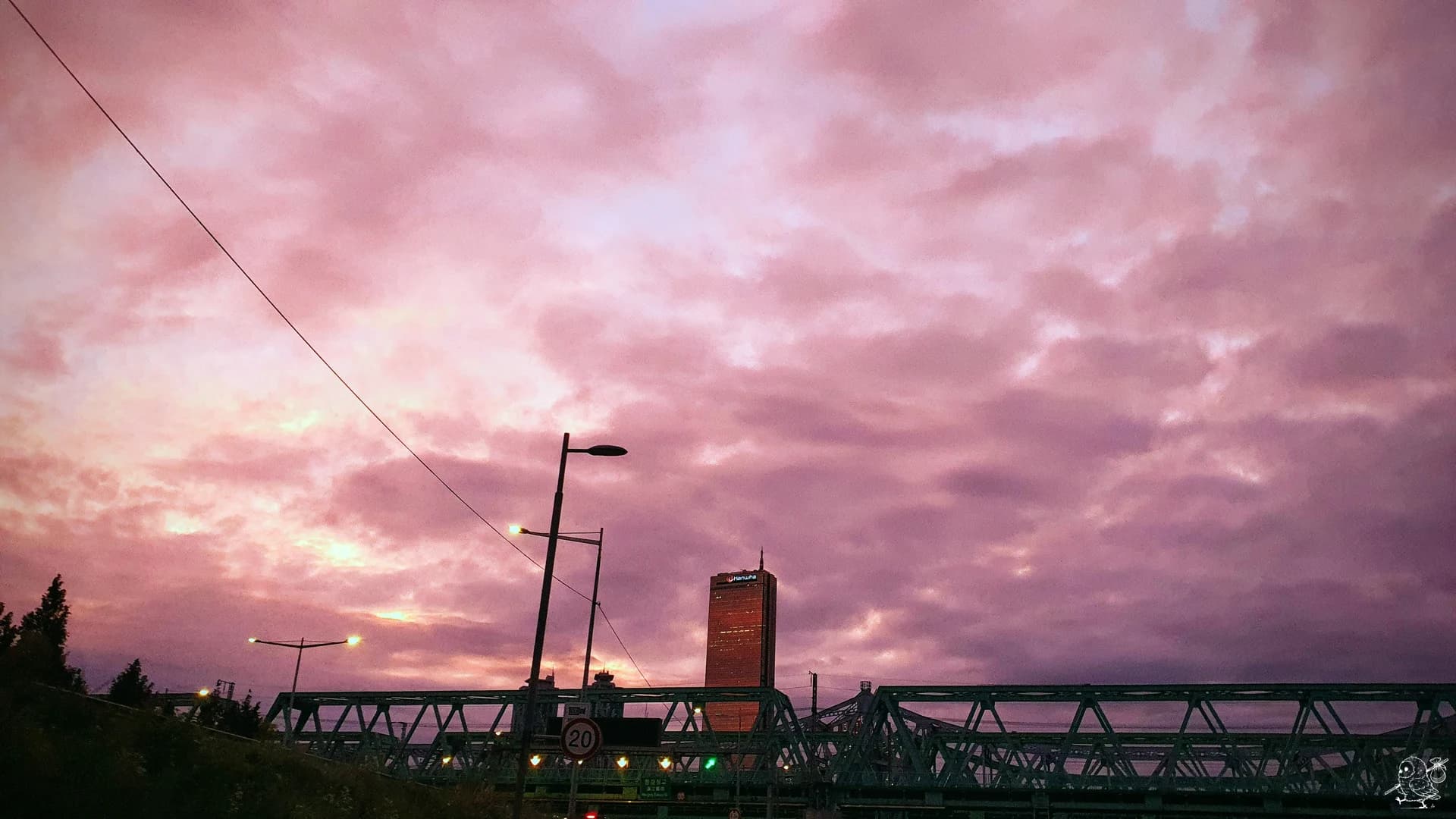 紫色的夕陽