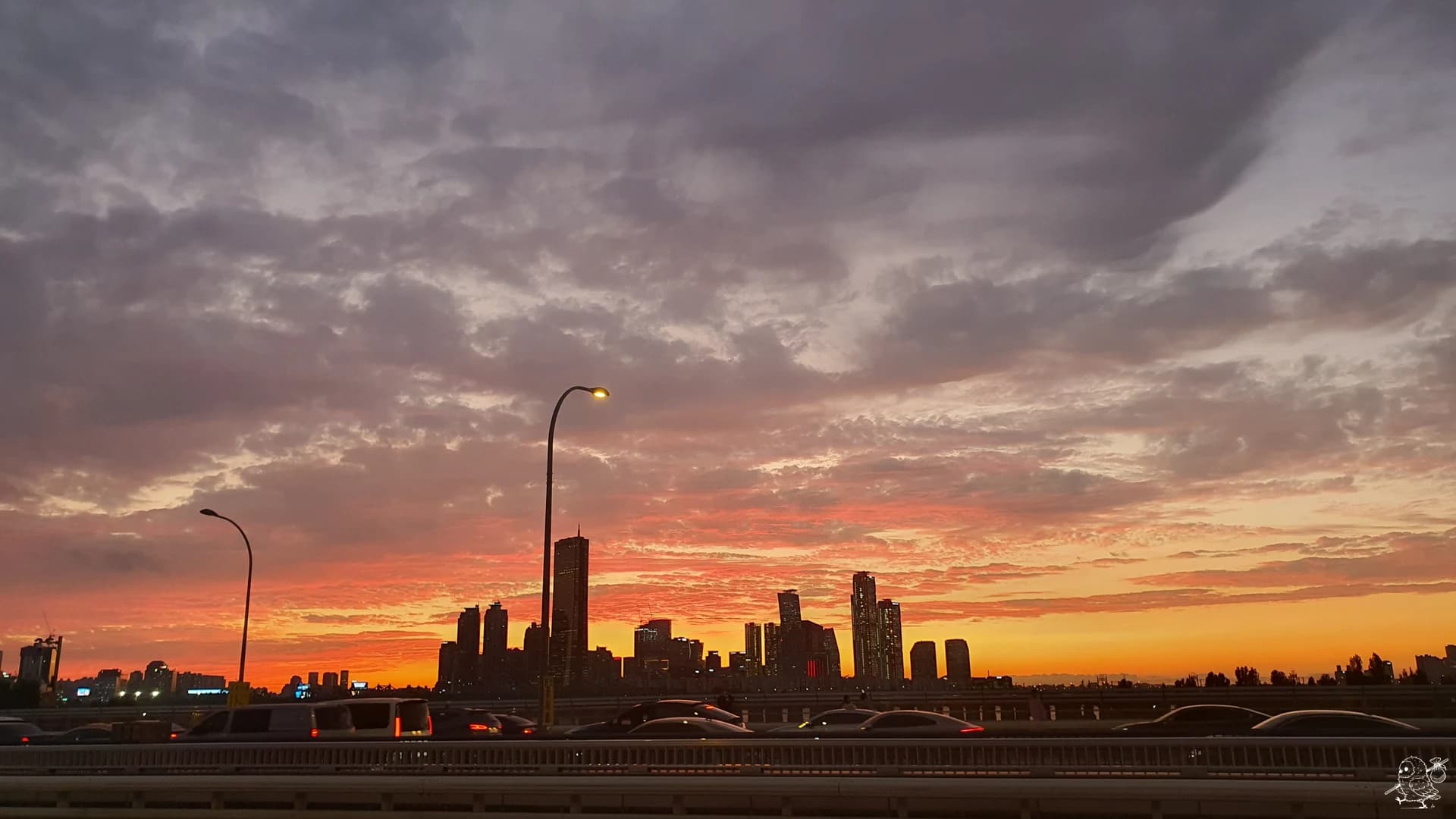 Coucher de soleil sur la Han vu du pont